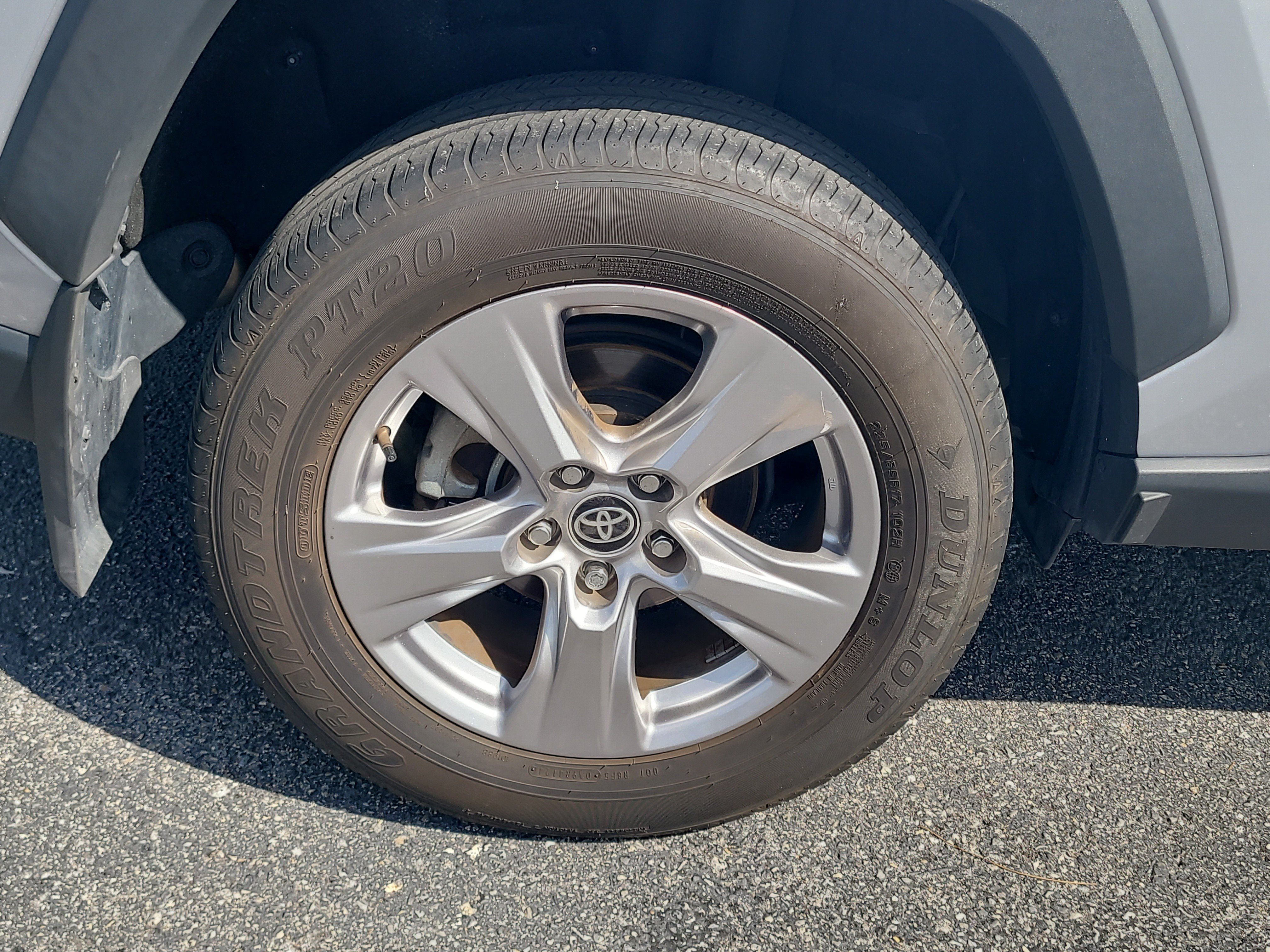 Certified 2025 Toyota RAV4 XLE FWD image 10