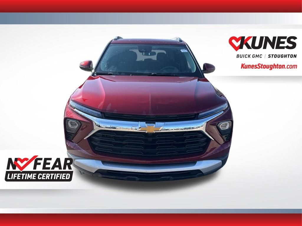 Used 2025 Chevrolet TrailBlazer LT w/ Driver Confidence Package image 5