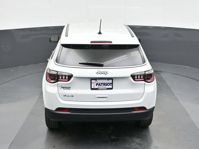 Used 2025 Jeep Compass Sport w/ Mopar Graphics Package AWD/4WD image 29