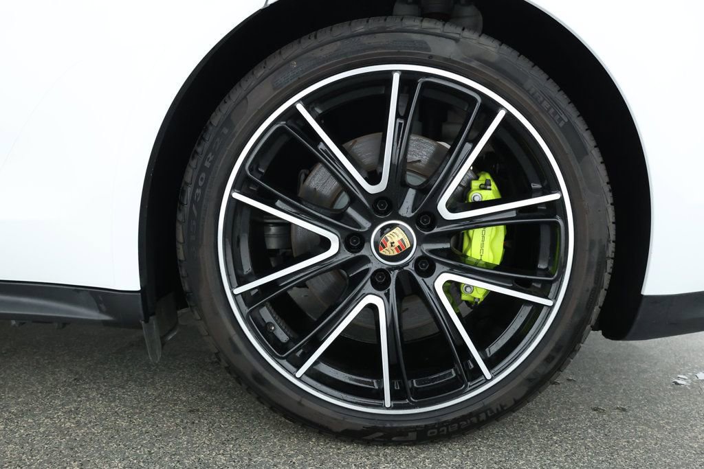 Used 2023 Porsche Panamera 4 Platinum Edition image 7