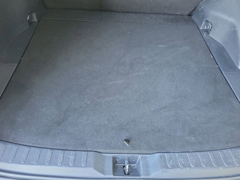 Used 2019 Toyota RAV4 XLE image 14