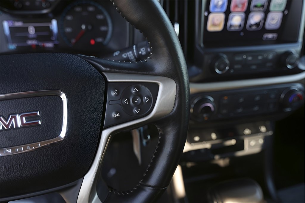 Used 2018 GMC Canyon Denali image 16