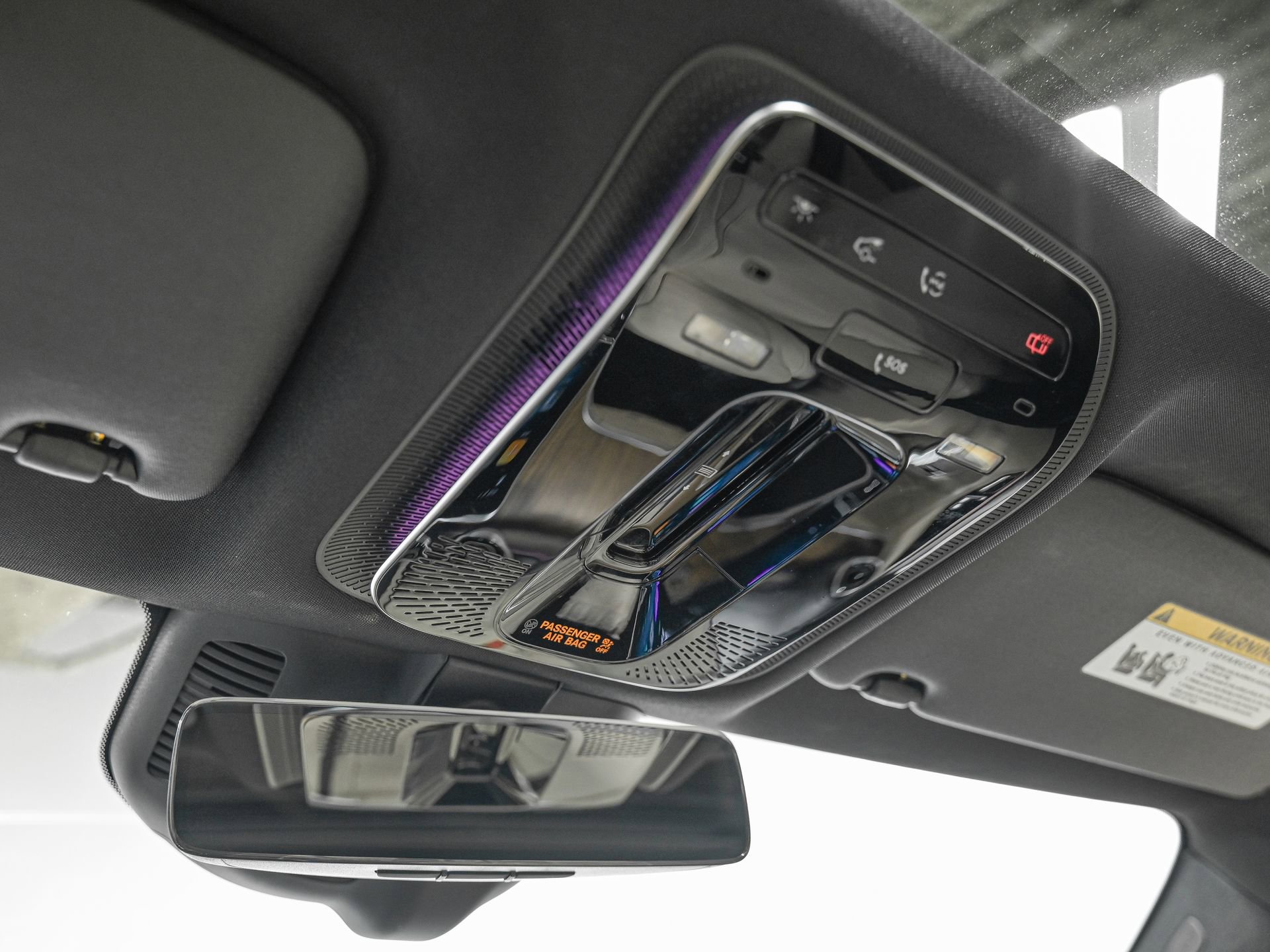 Used 2025 Mercedes-Benz C 300 4MATIC Sedan image 23