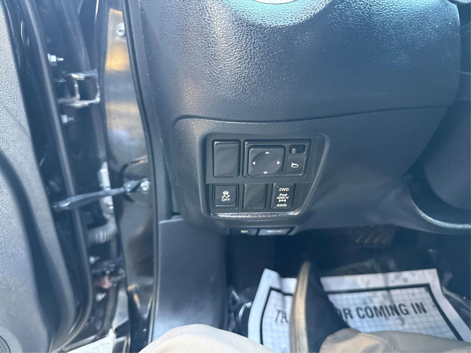 Used 2014 Nissan Juke S image 17