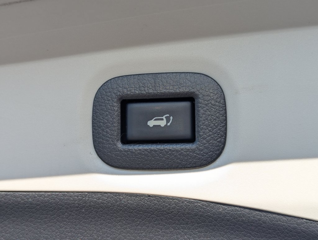 Used 2020 Nissan Rogue SL w/ Premium Package AWD/4WD image 33