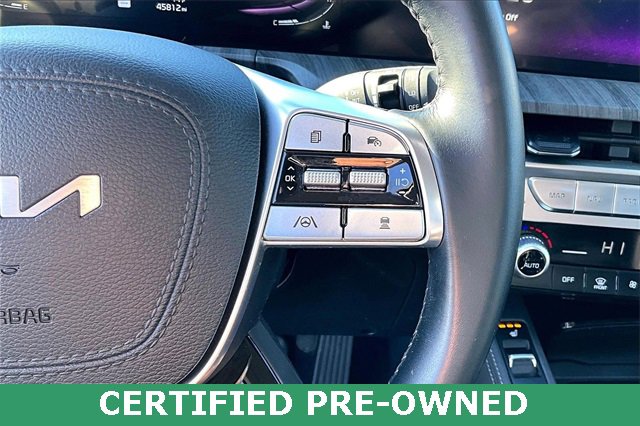 Used 2023 Kia Telluride EX w/ EX Captain's Chair Package image 18