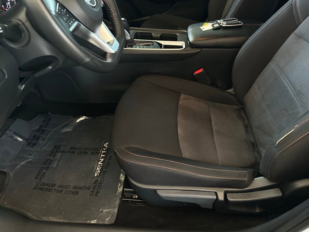 Used 2024 Nissan Sentra SR w/ Lighting Package FWD image 12