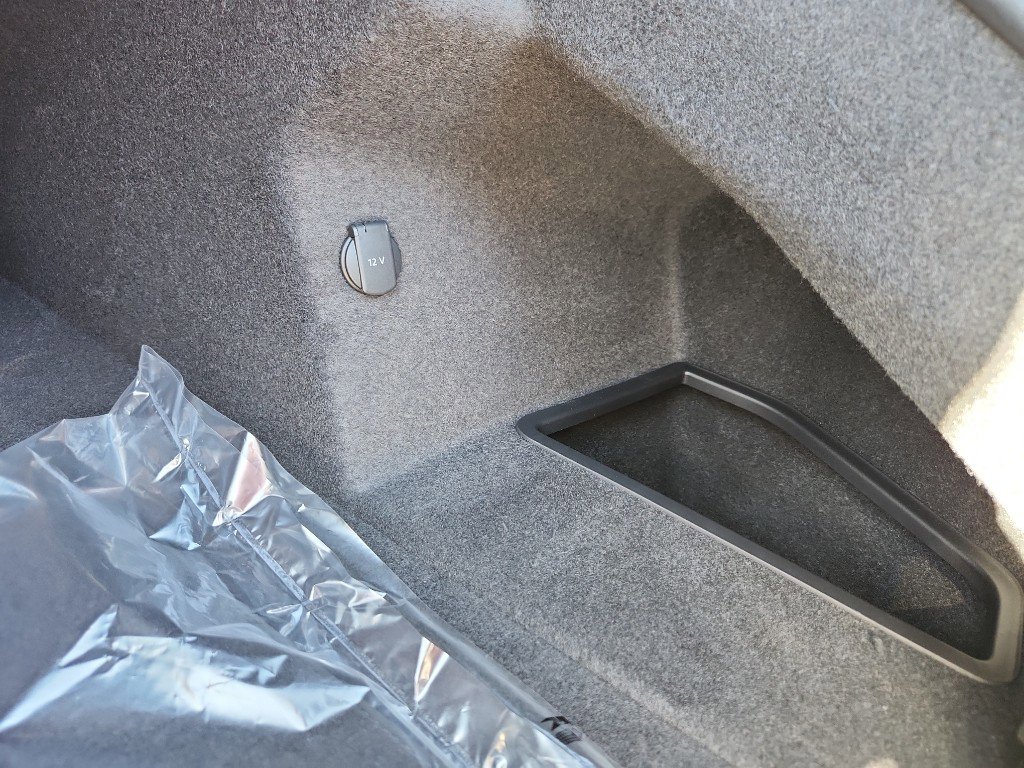 New 2026 Porsche Taycan GTS image 48