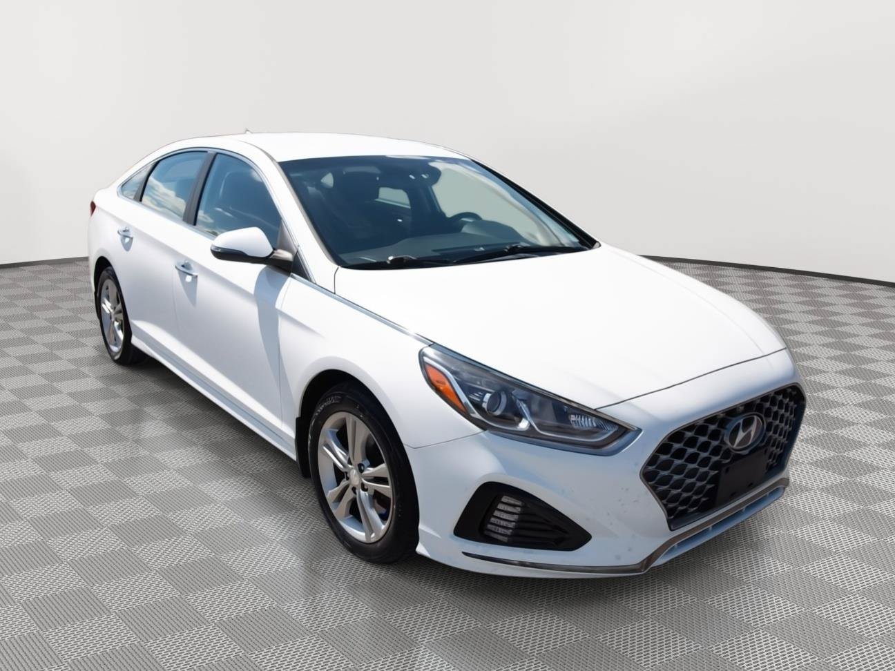 Used 2019 Hyundai Sonata SEL w/ Cargo Package FWD image 3