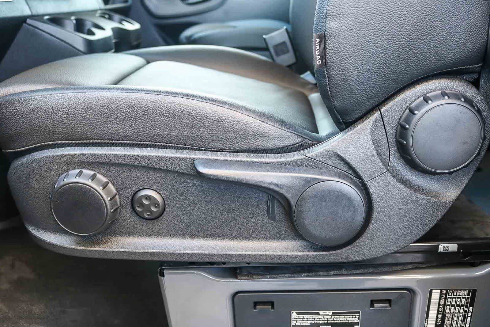 Used 2024 Mercedes-Benz Sprinter 2500 image 19
