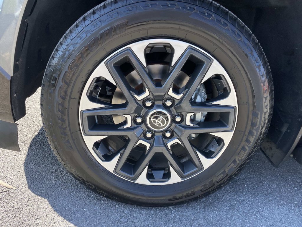 Used 2024 Toyota Sequoia Limited w/ Tow Technology Package AWD/4WD image 40