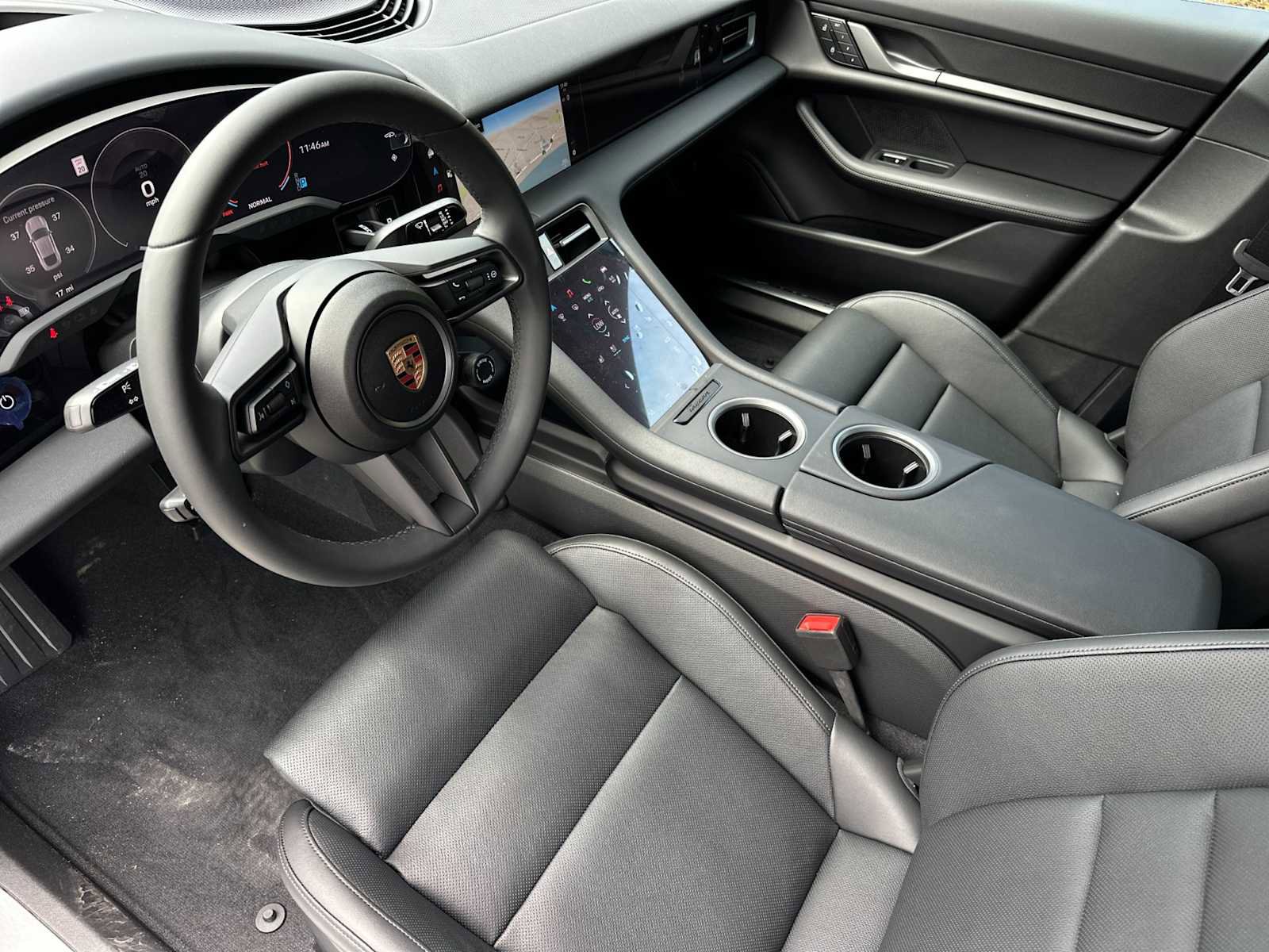 New 2025 Porsche Taycan image 4