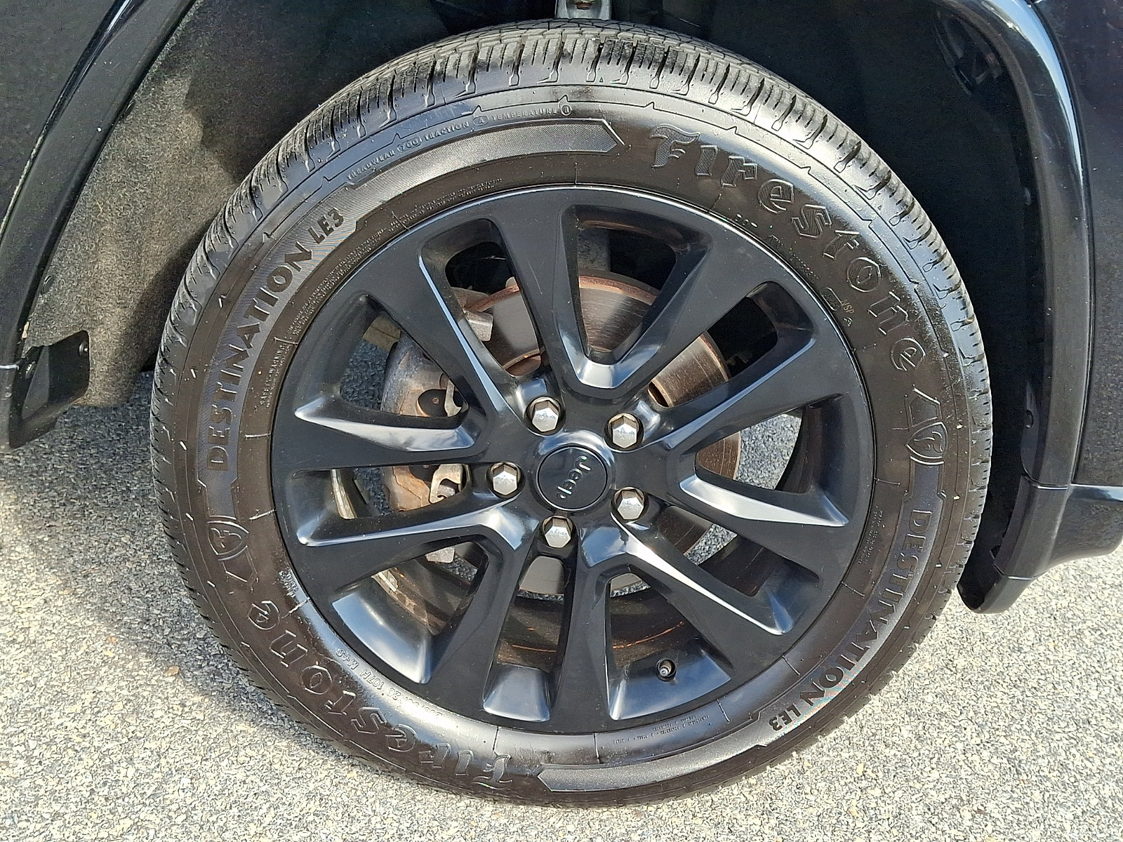 Used 2019 Jeep Grand Cherokee Altitude AWD/4WD image 8