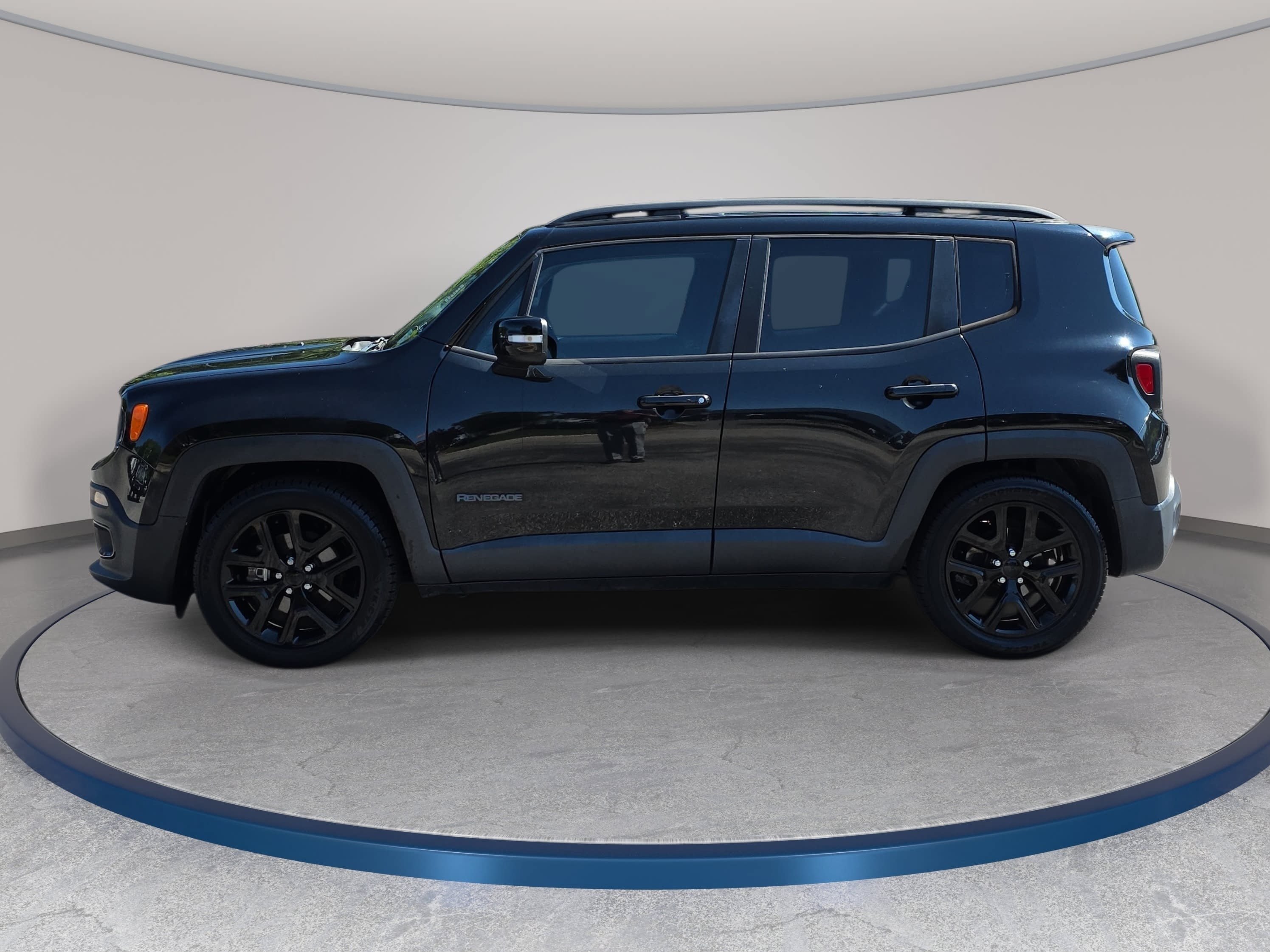 Used 2017 Jeep Renegade Altitude FWD image 8
