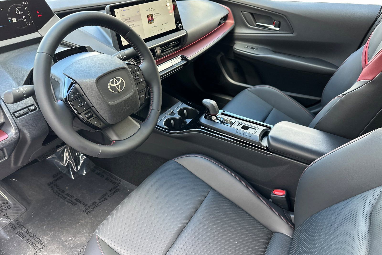 New 2026 Toyota Prius Plug-In Hybrid FWD image 10