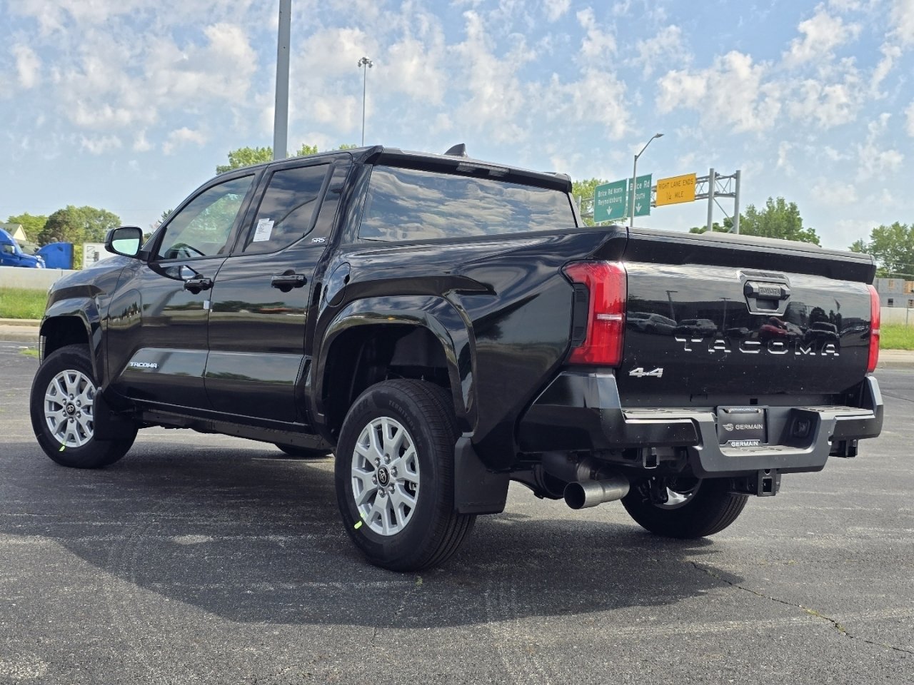 New 2026 Toyota Tacoma SR5 AWD/4WD image 13