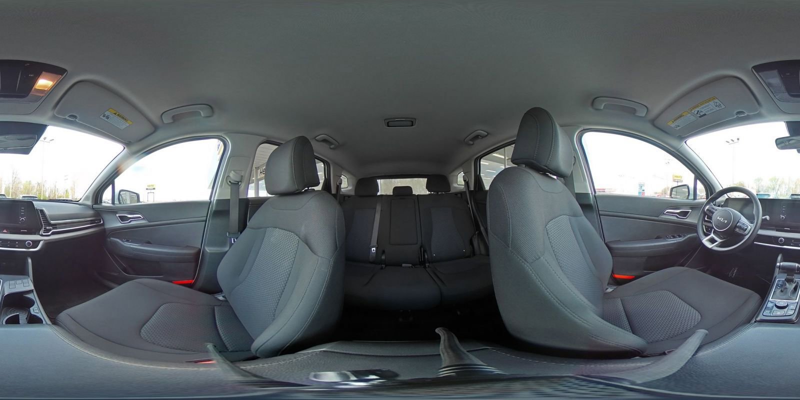 Used 2025 Kia Sportage LX image 40