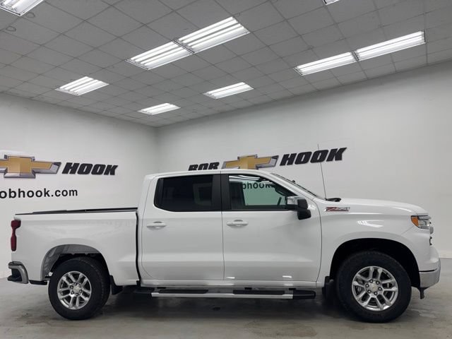 New 2026 Chevrolet Silverado 1500 LT w/ Z71 Off-Road Package AWD/4WD image 4