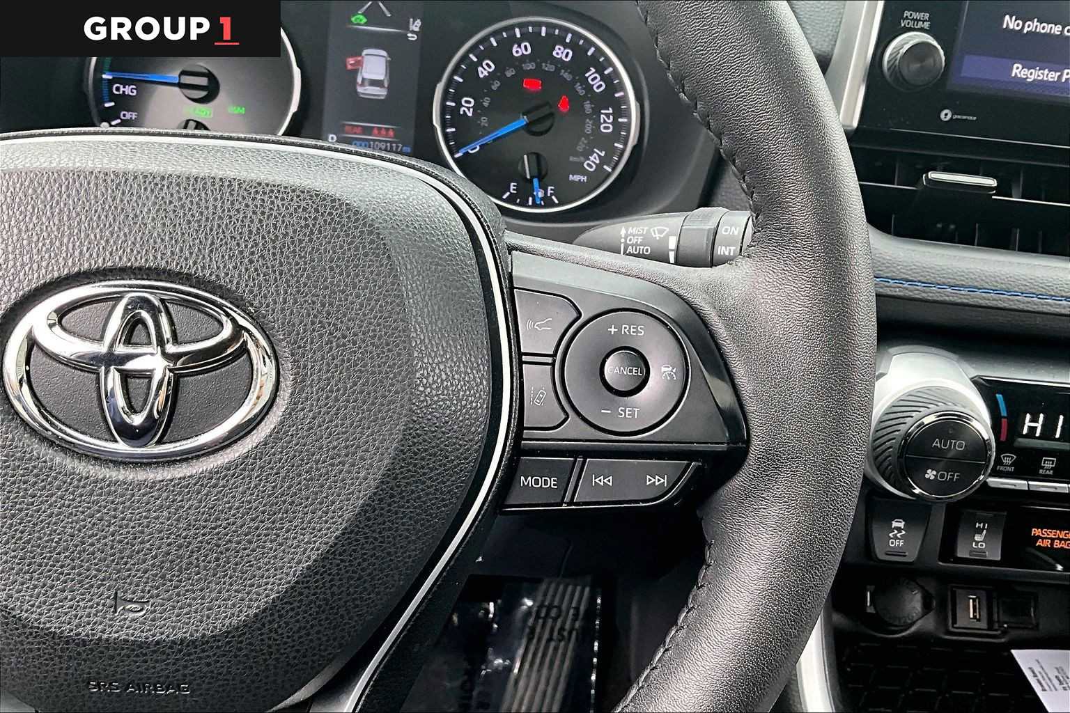 Used 2022 Toyota RAV4 SE w/ Convenience Package AWD/4WD image 25