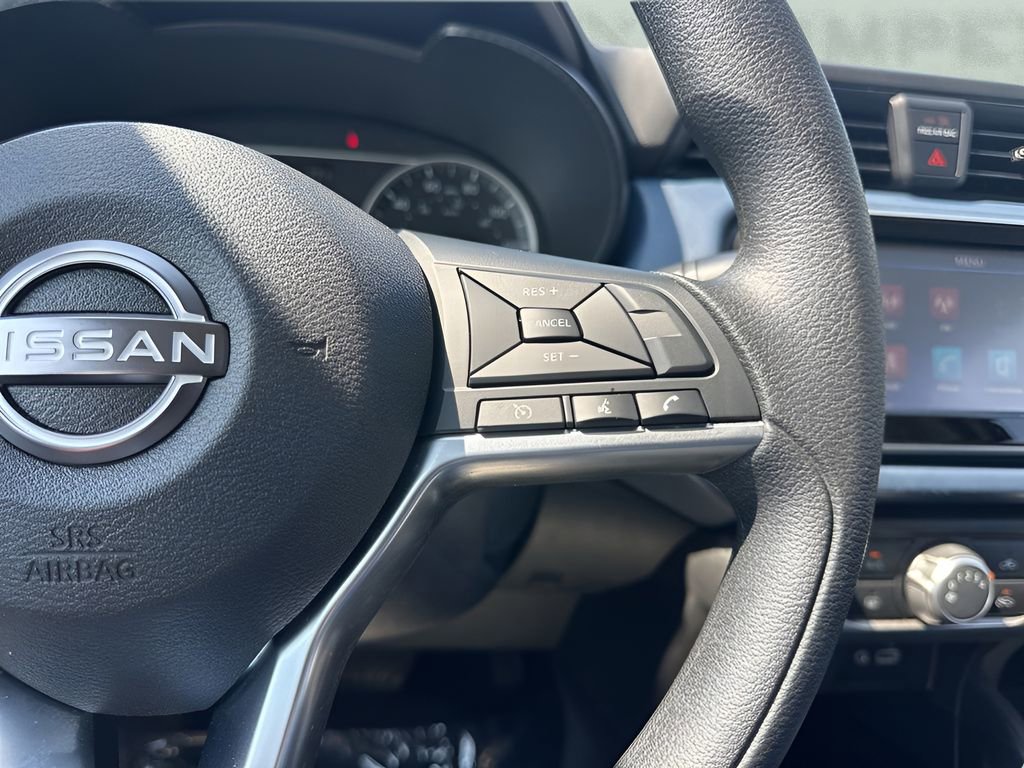Used 2025 Nissan Versa SV image 14