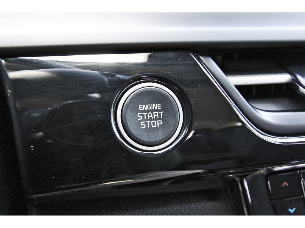 New 2026 Kia Seltos S FWD image 18