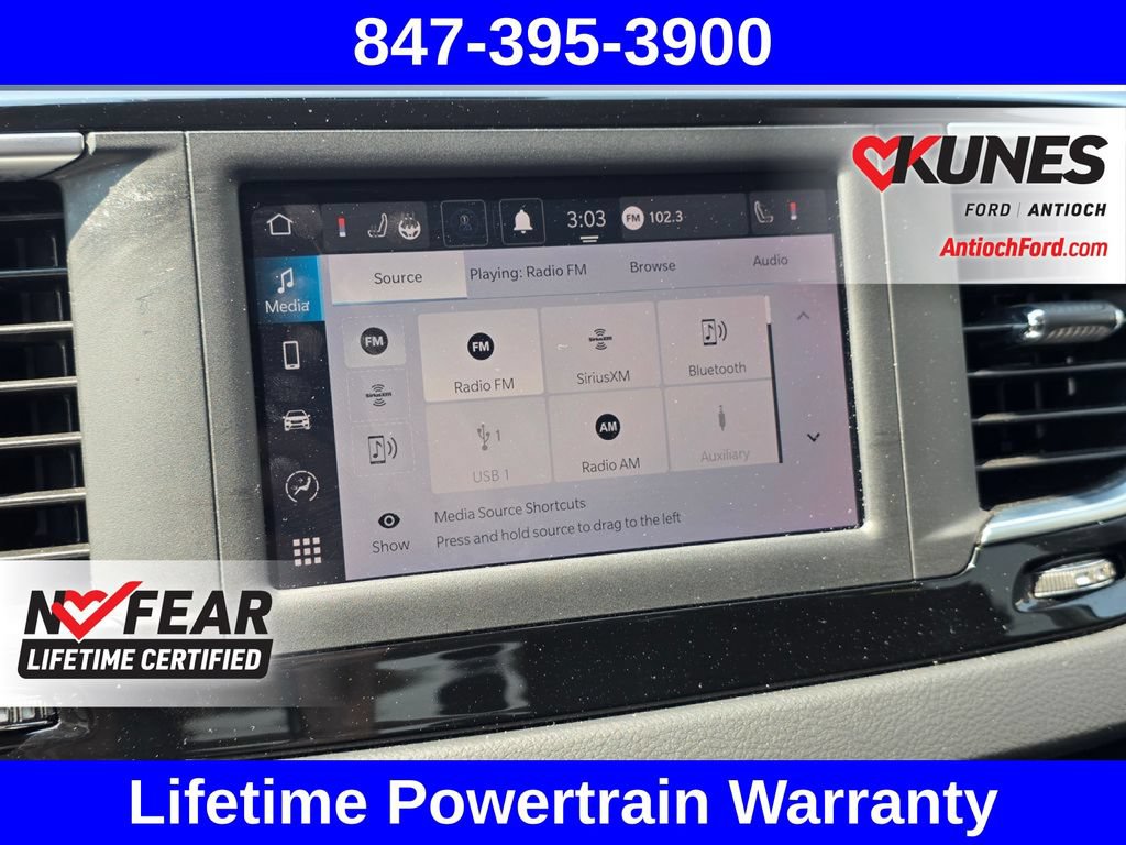 Used 2023 Chrysler Voyager LX FWD image 47