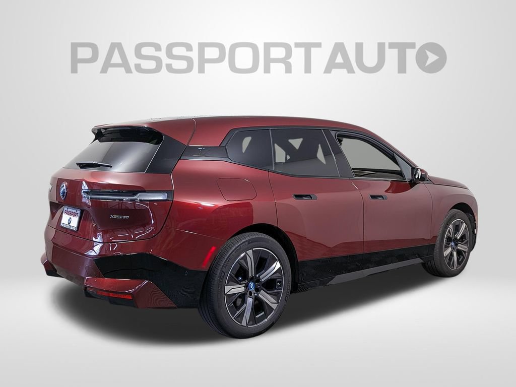 Certified 2025 BMW iX xDrive50 AWD/4WD image 7