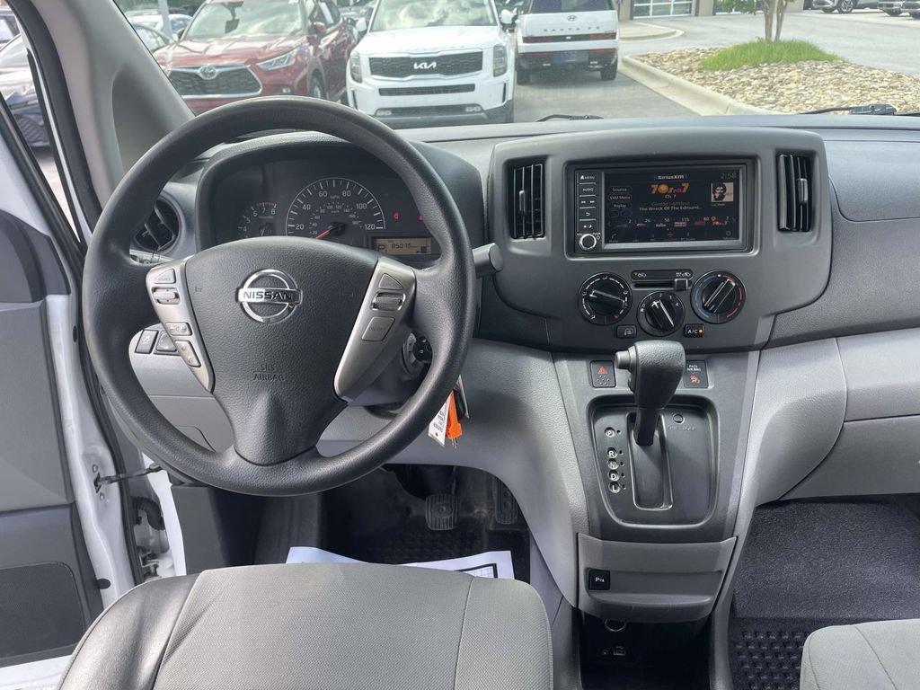 Used 2021 Nissan NV200 SV FWD image 2