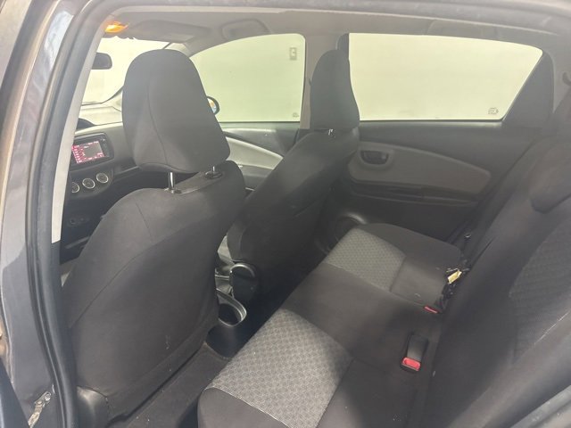 Used 2017 Toyota Yaris L image 15