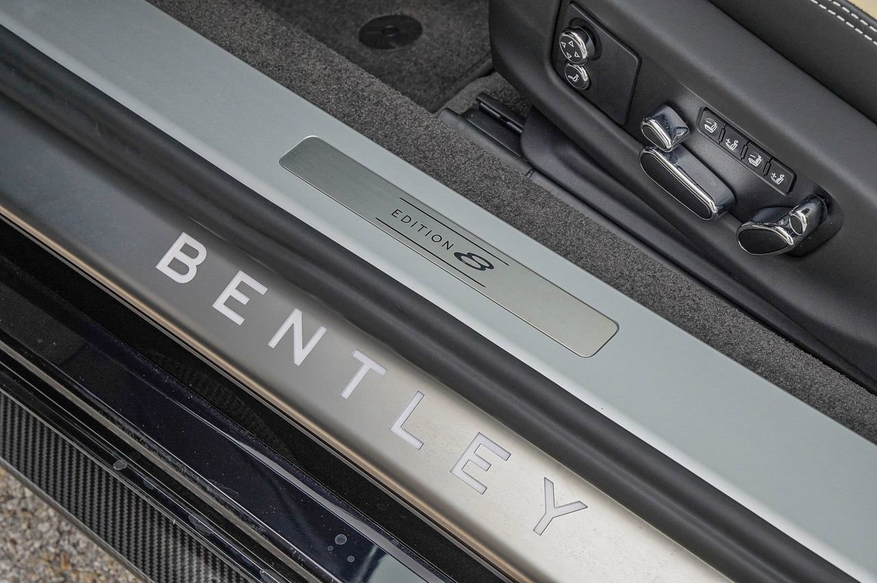 Used 2024 Bentley Continental GT AWD/4WD image 38