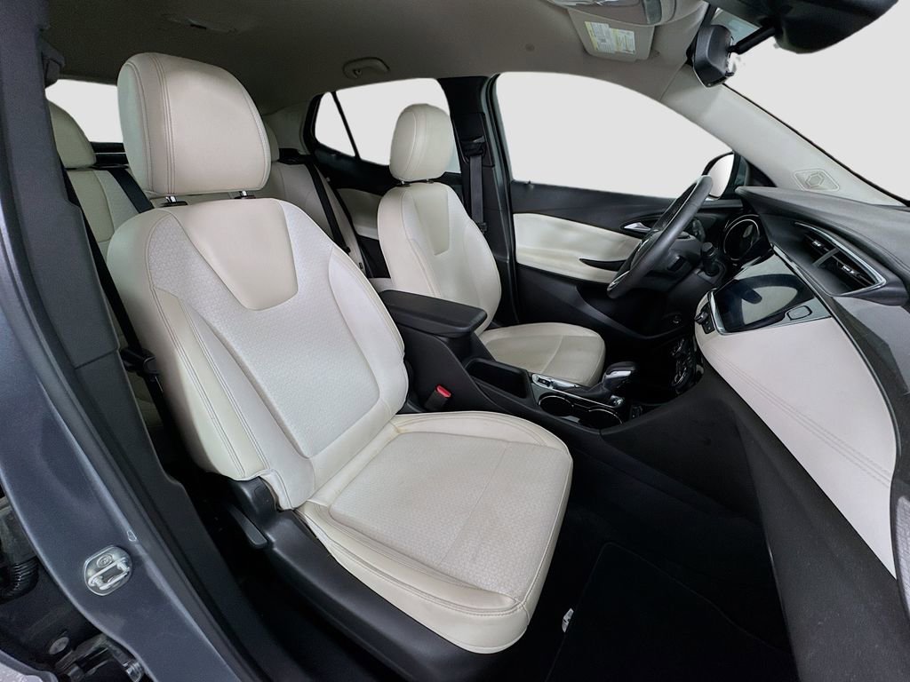 Used 2021 Buick Encore GX Select image 27