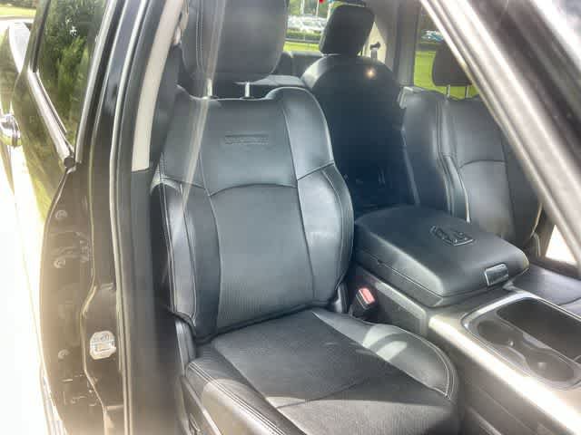 Used 2016 RAM 1500 Laramie w/ Convenience Group AWD/4WD image 12