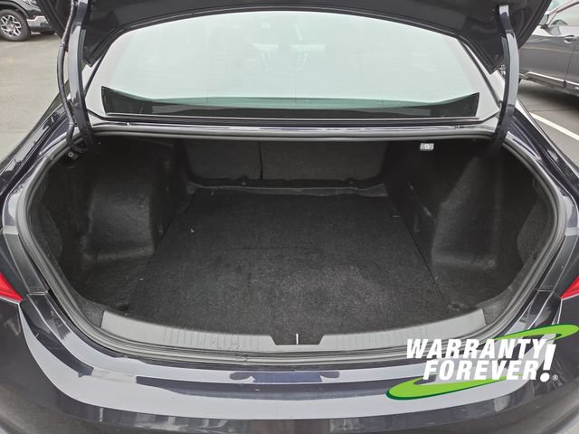 Used 2022 Chevrolet Malibu RS FWD image 17