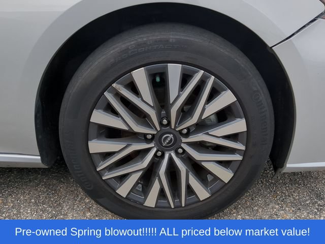 Used 2024 Nissan Altima 2.5 SV FWD image 13