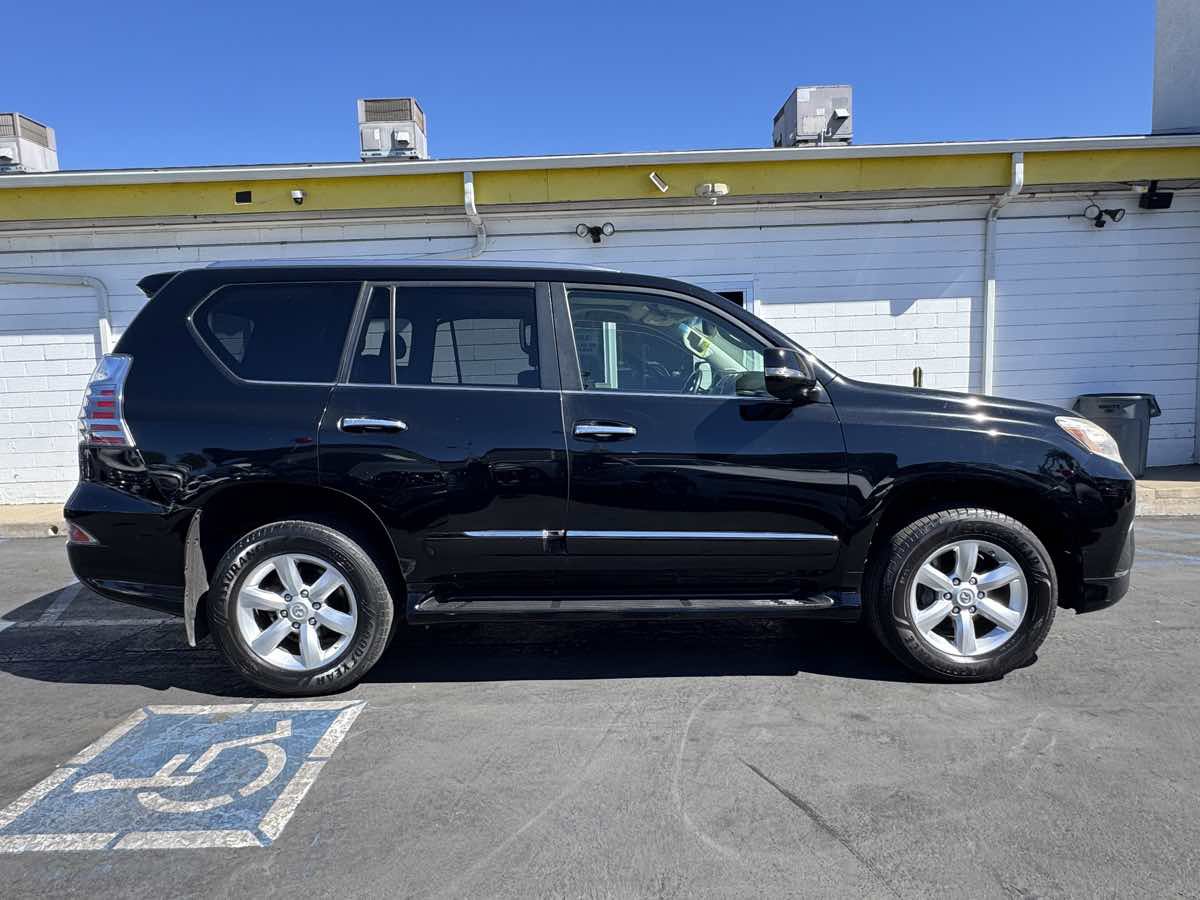 Used 2014 Lexus GX 460 AWD/4WD image 7