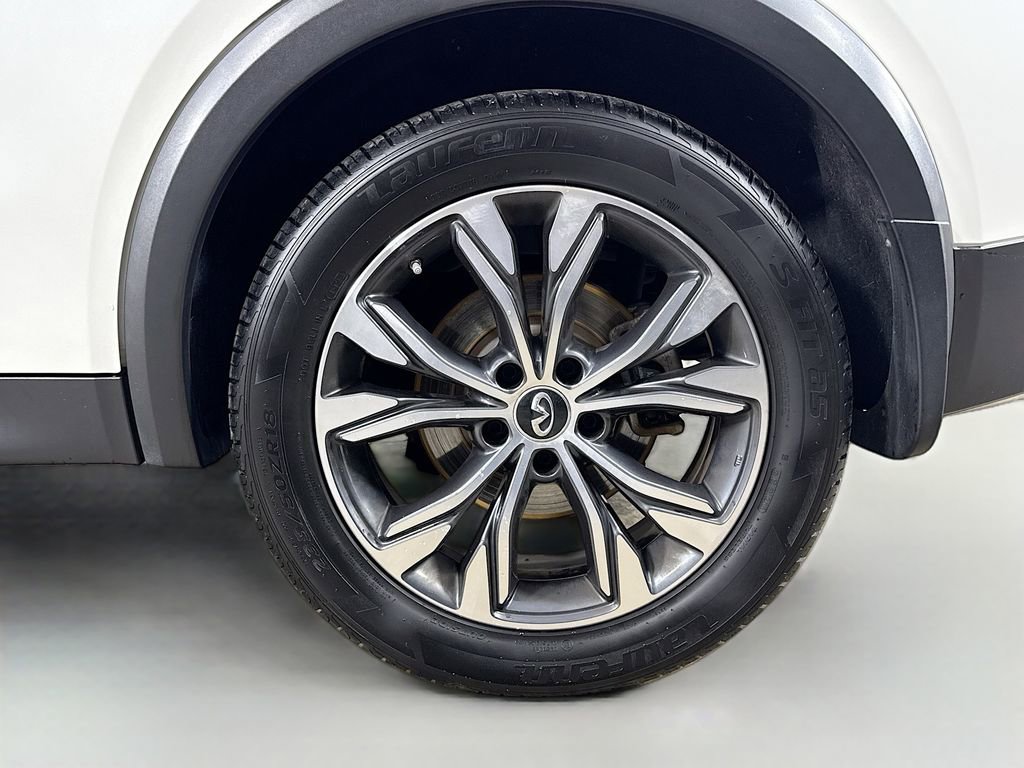 Used 2018 INFINITI QX30 Premium w/ Navigation Package image 40
