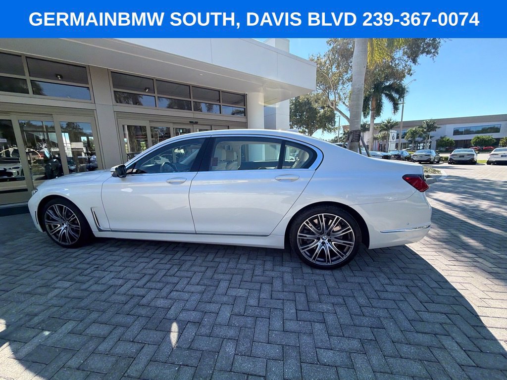 Used 2022 BMW 750i xDrive w/ Luxury Rear Seating Package AWD/4WD image 6
