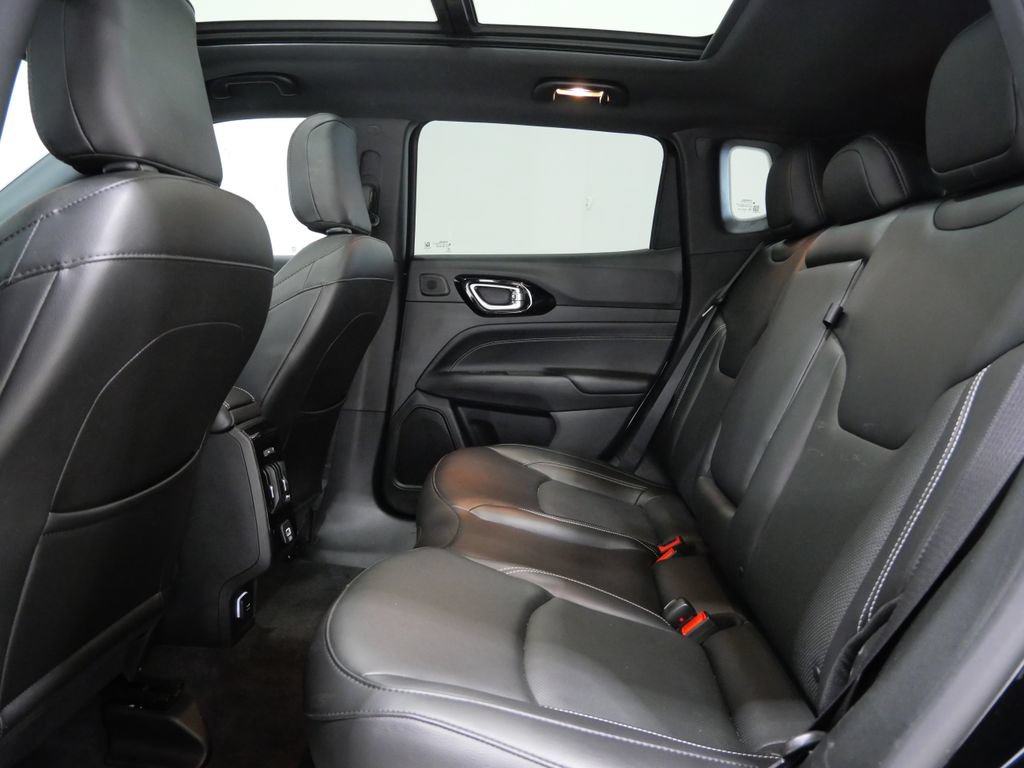 Used 2022 Jeep Compass High Altitude AWD/4WD image 25