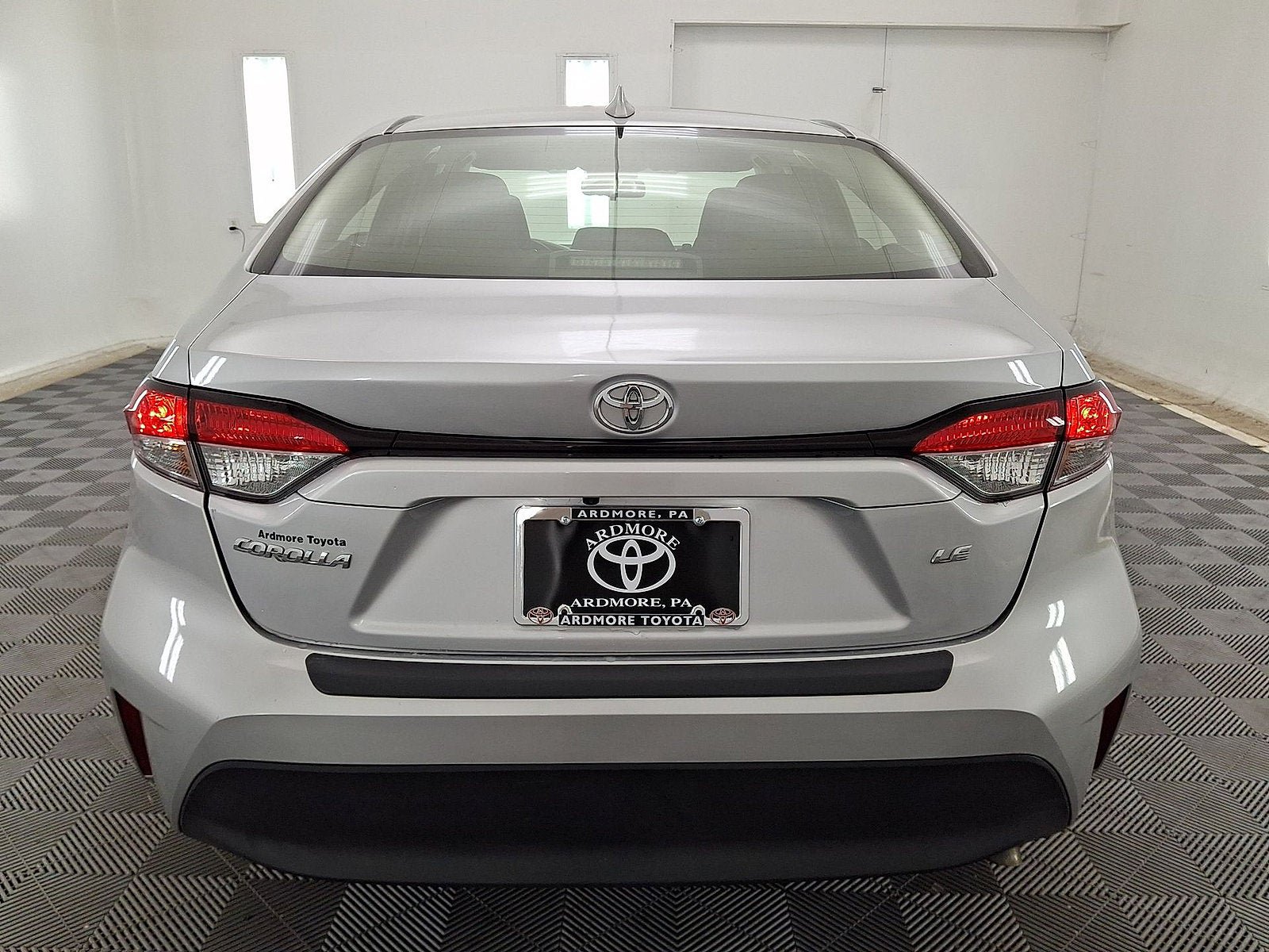 Used 2023 Toyota Corolla LE FWD image 14