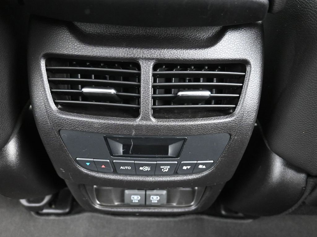 Used 2020 Acura MDX FWD image 16