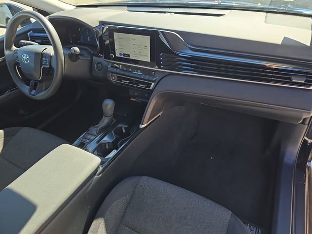 Used 2025 Toyota Camry LE image 10