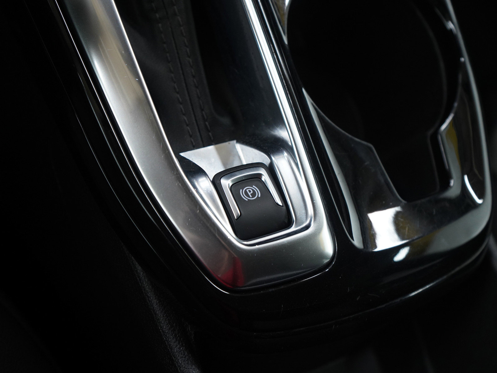 Used 2024 Chevrolet Trax LT w/ Driver Confidence Package image 25