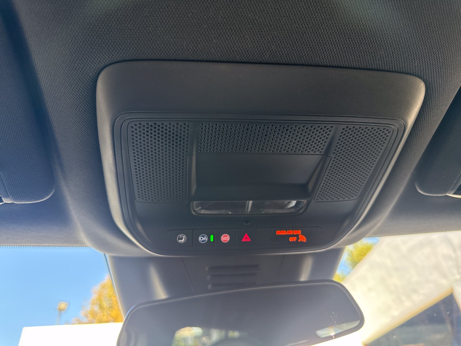 Used 2024 Chevrolet Equinox EV LT w/ LPO, Trailering Package FWD image 21