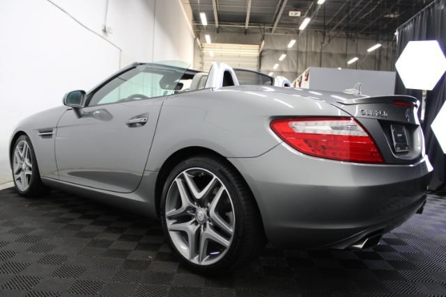 Used 2014 Mercedes-Benz SLK 250 image 12