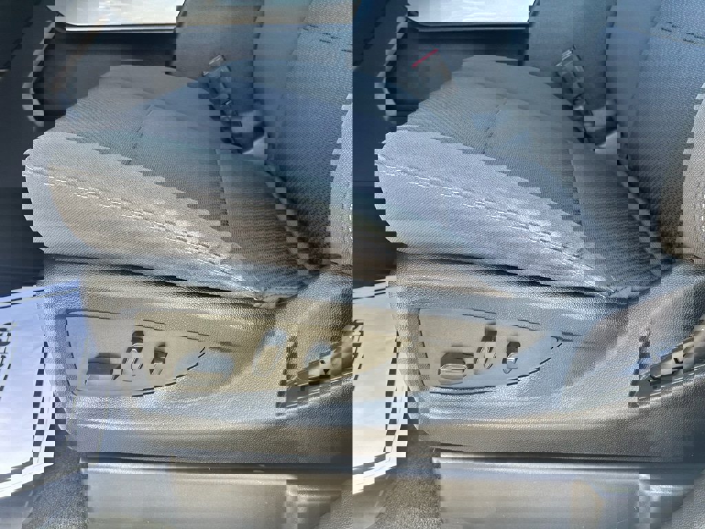 Used 2018 Chevrolet Silverado 1500 LT w/ All Star Edition image 25