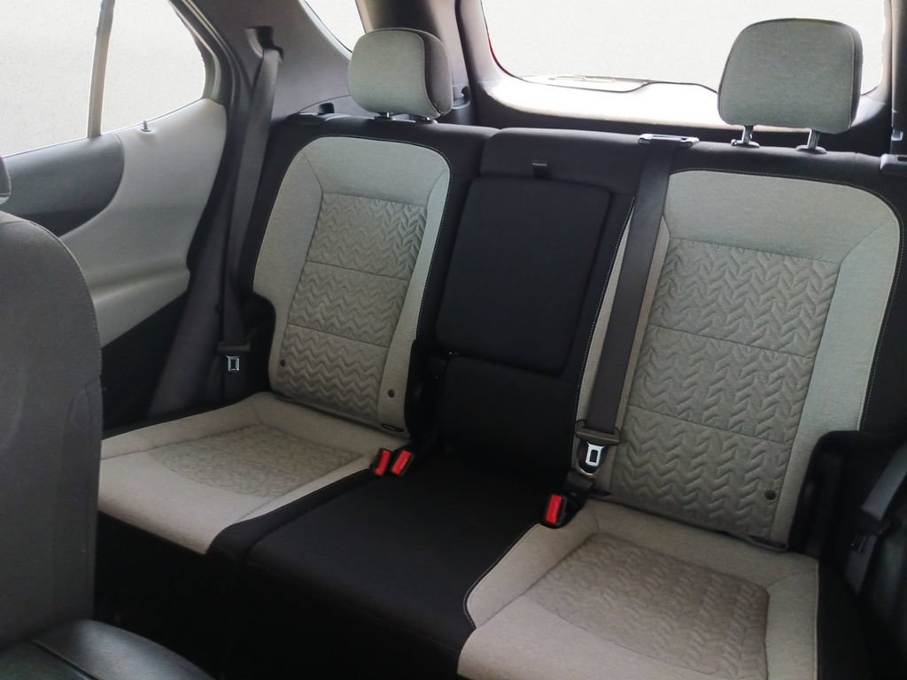 Used 2024 Chevrolet Equinox LT AWD/4WD image 5