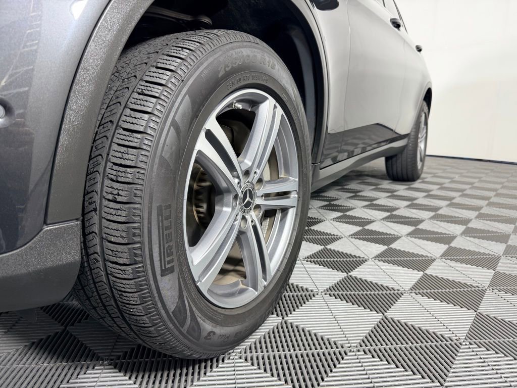 Used 2022 Mercedes-Benz GLC 300 image 11