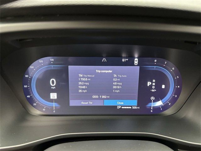 Certified 2025 Volvo XC40 B5 Core image 15