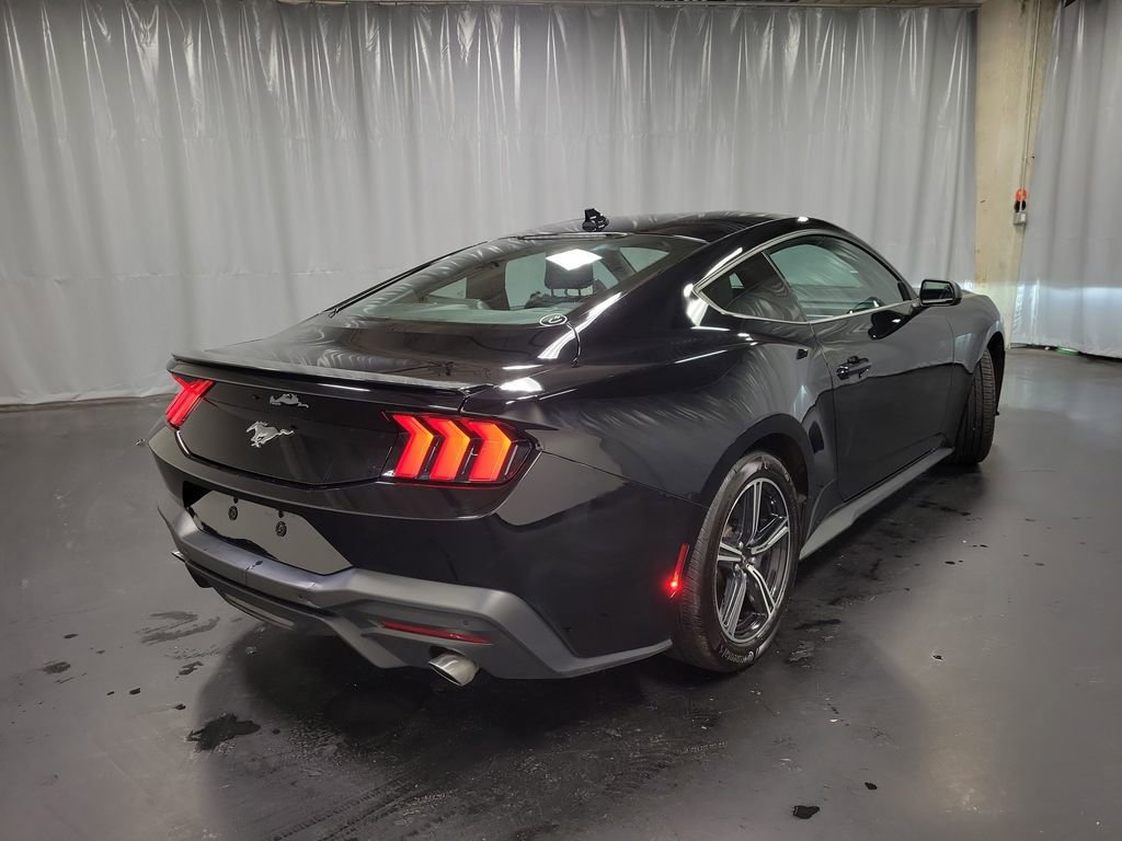 Used 2024 Ford Mustang Premium image 8