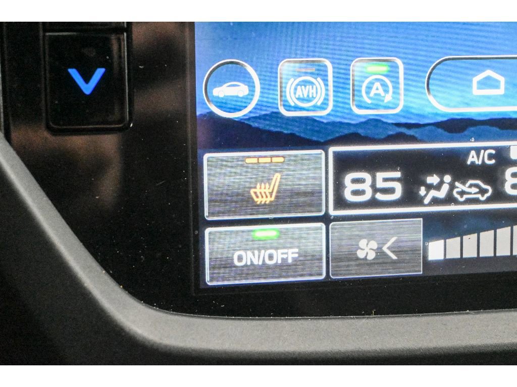 Used 2025 Subaru Forester Premium image 41